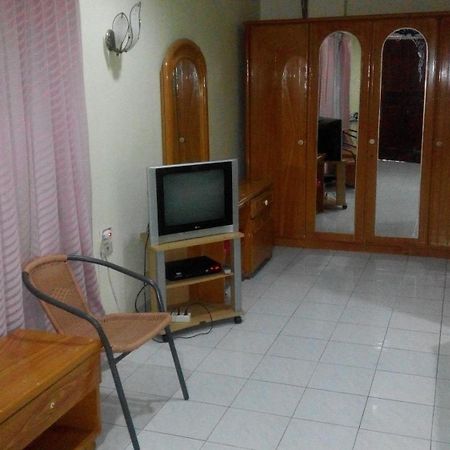Melissa Palace Hotel And Karaoke Parapat Zewnętrze zdjęcie