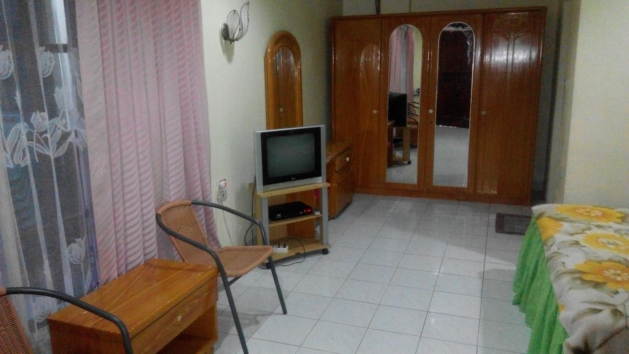 Melissa Palace Hotel And Karaoke Parapat Zewnętrze zdjęcie