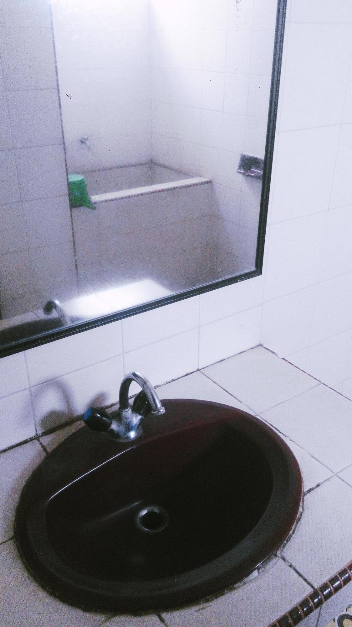 Melissa Palace Hotel And Karaoke Parapat Zewnętrze zdjęcie
