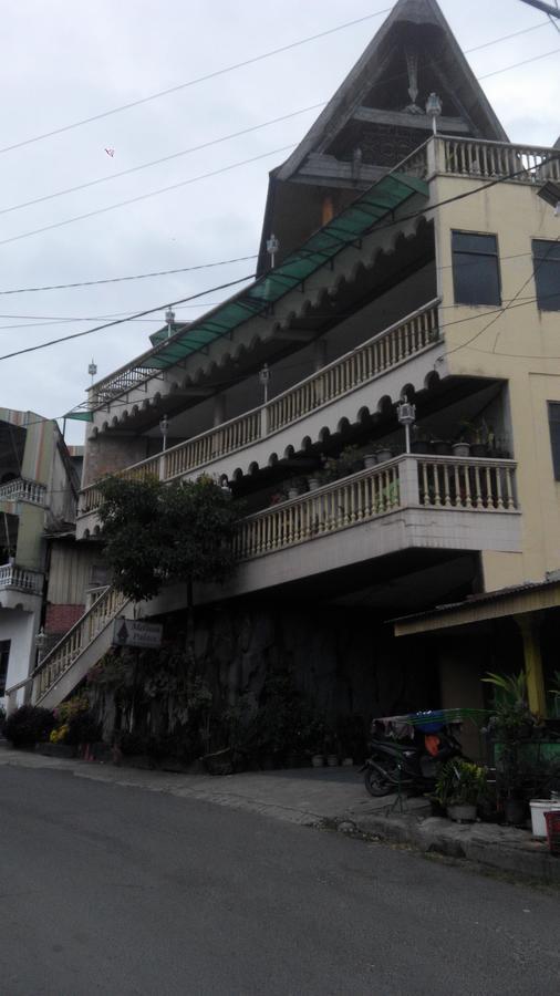 Melissa Palace Hotel And Karaoke Parapat Zewnętrze zdjęcie